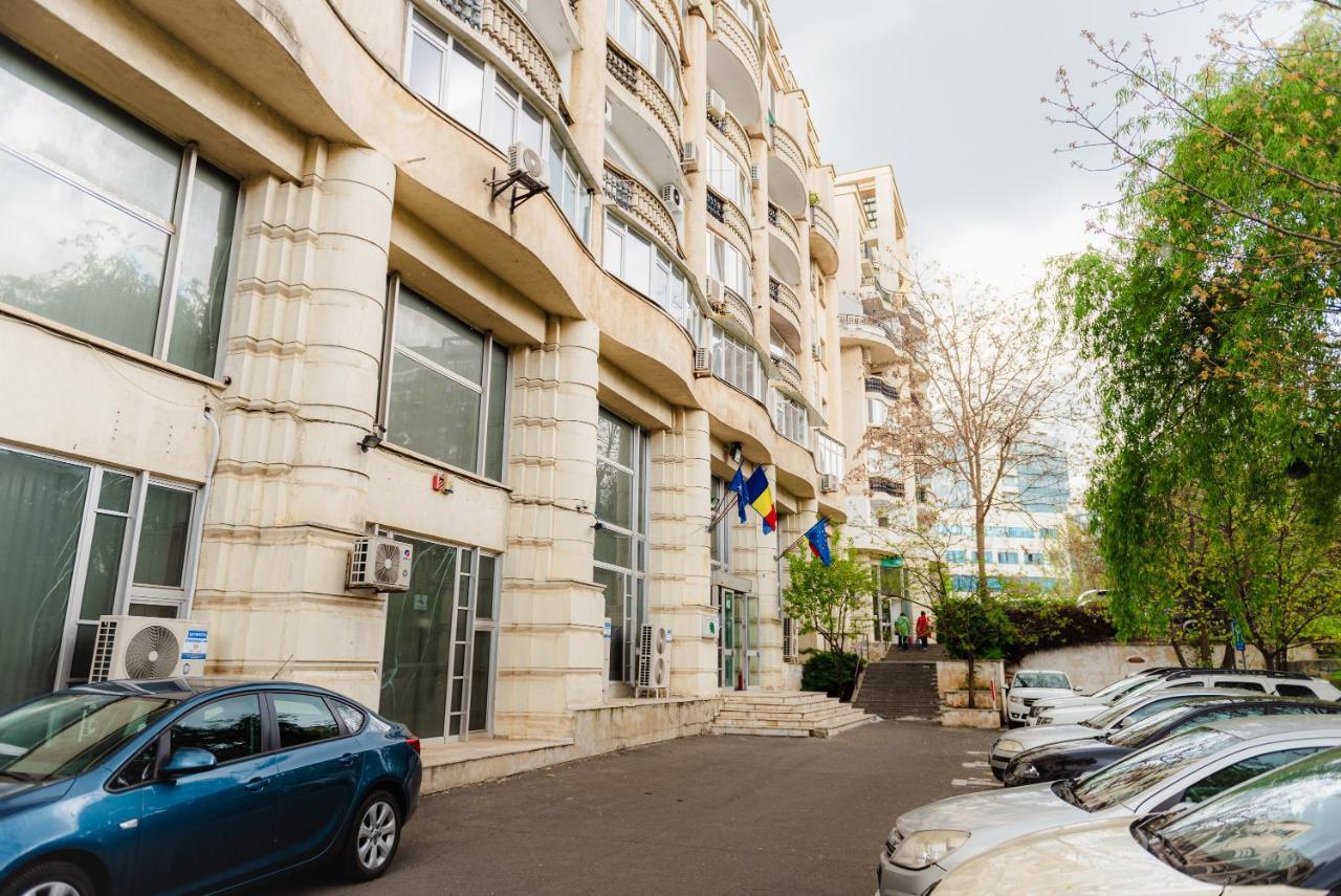 Comfy Apartment With Private Parking And Netflix Bucareste Exterior foto