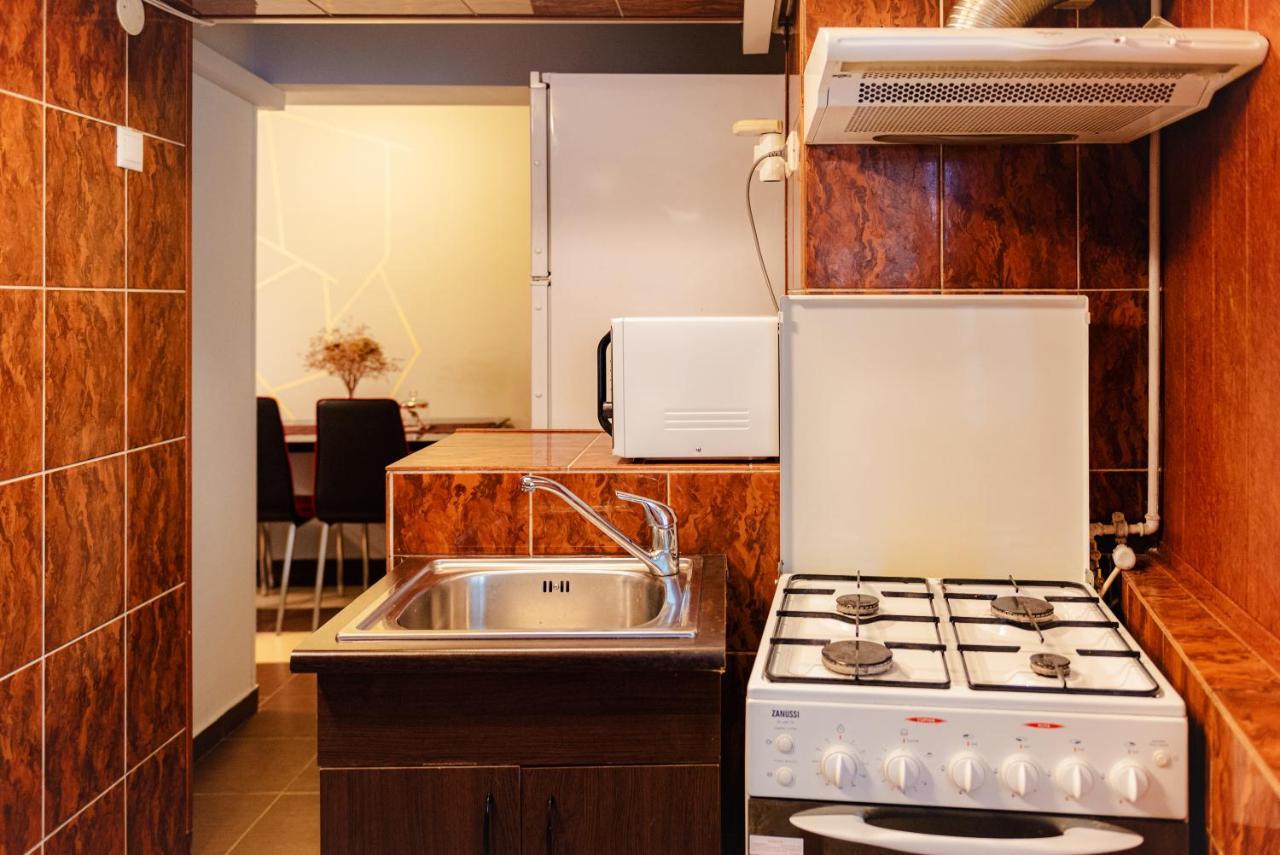 Comfy Apartment With Private Parking And Netflix Bucareste Exterior foto